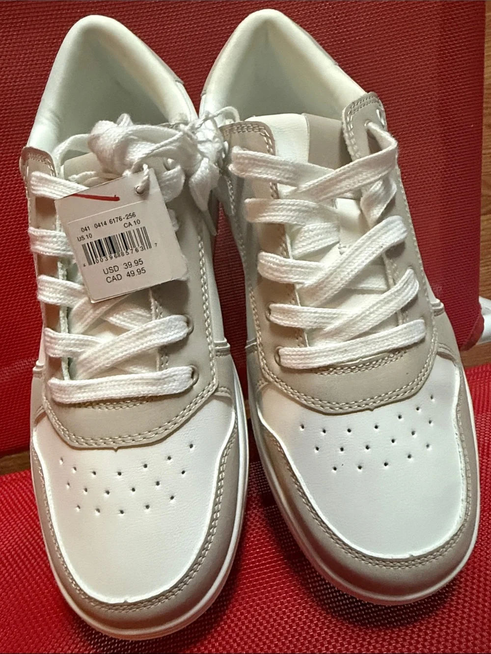 White and Beige Low-Top Sneakers - Picture 2 of 8